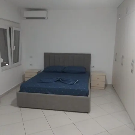 Private * Velipojë