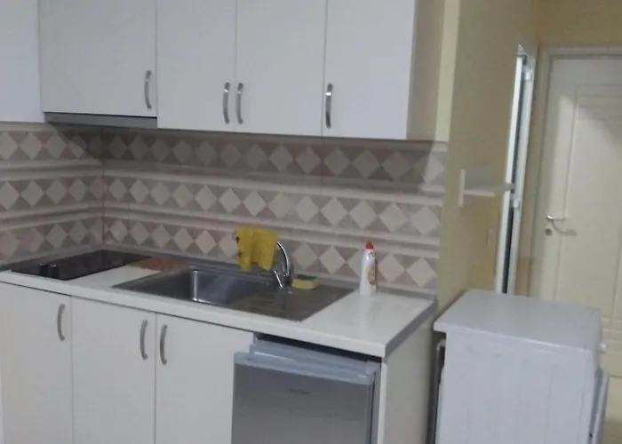 Private * Velipojë